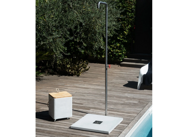 CEMENTO - Outdoor concrete shower with stainless steel column by PAOLELLI GARDEN - view 2